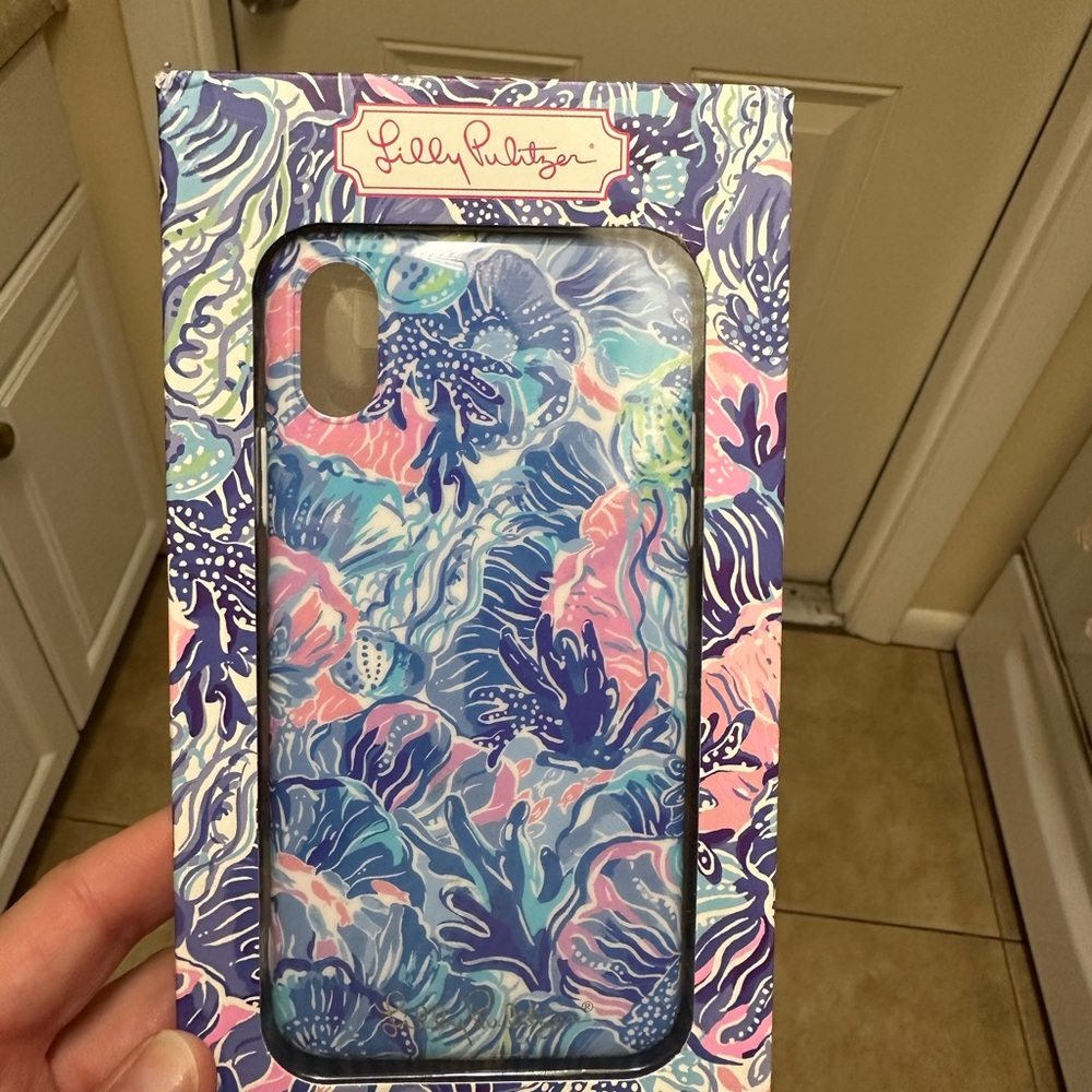 Lilly Pulitzer Blue and Pink Floral Phone Case for x/xs